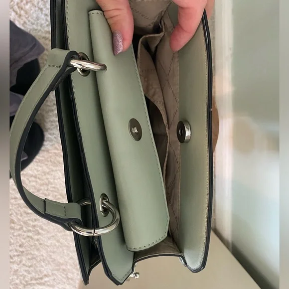 light green steve madden bevelyn convertible crossbody bag - Picture 4 of 6